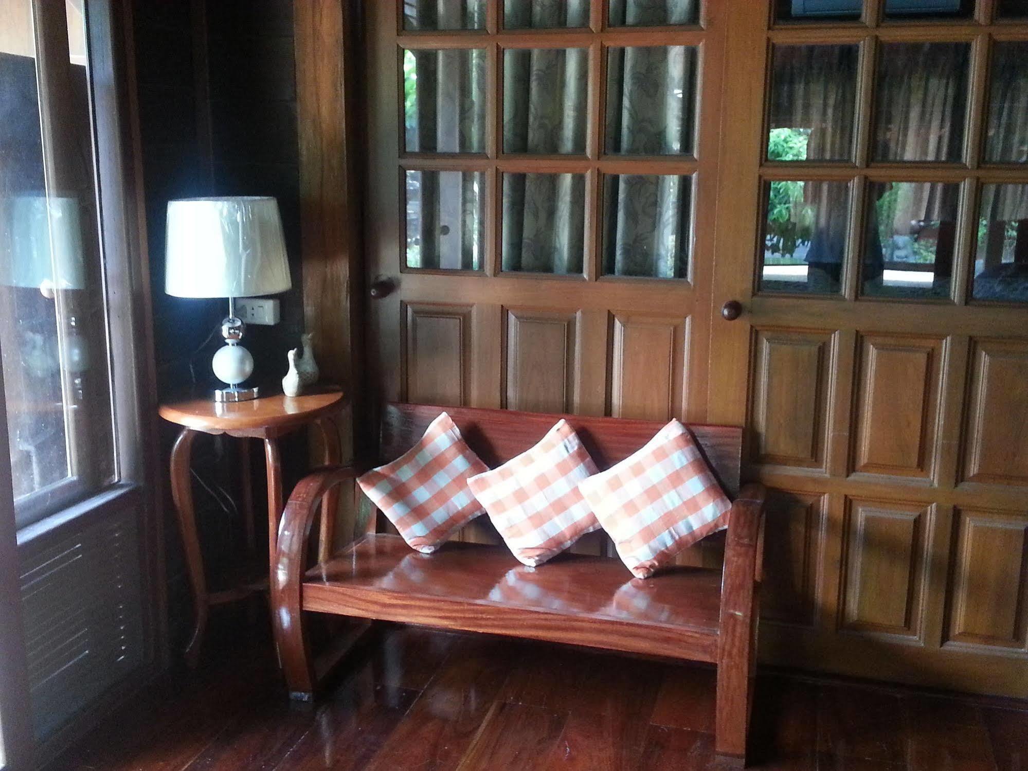 Rim Nam Kong Homestay Pak Chom Екстериор снимка
