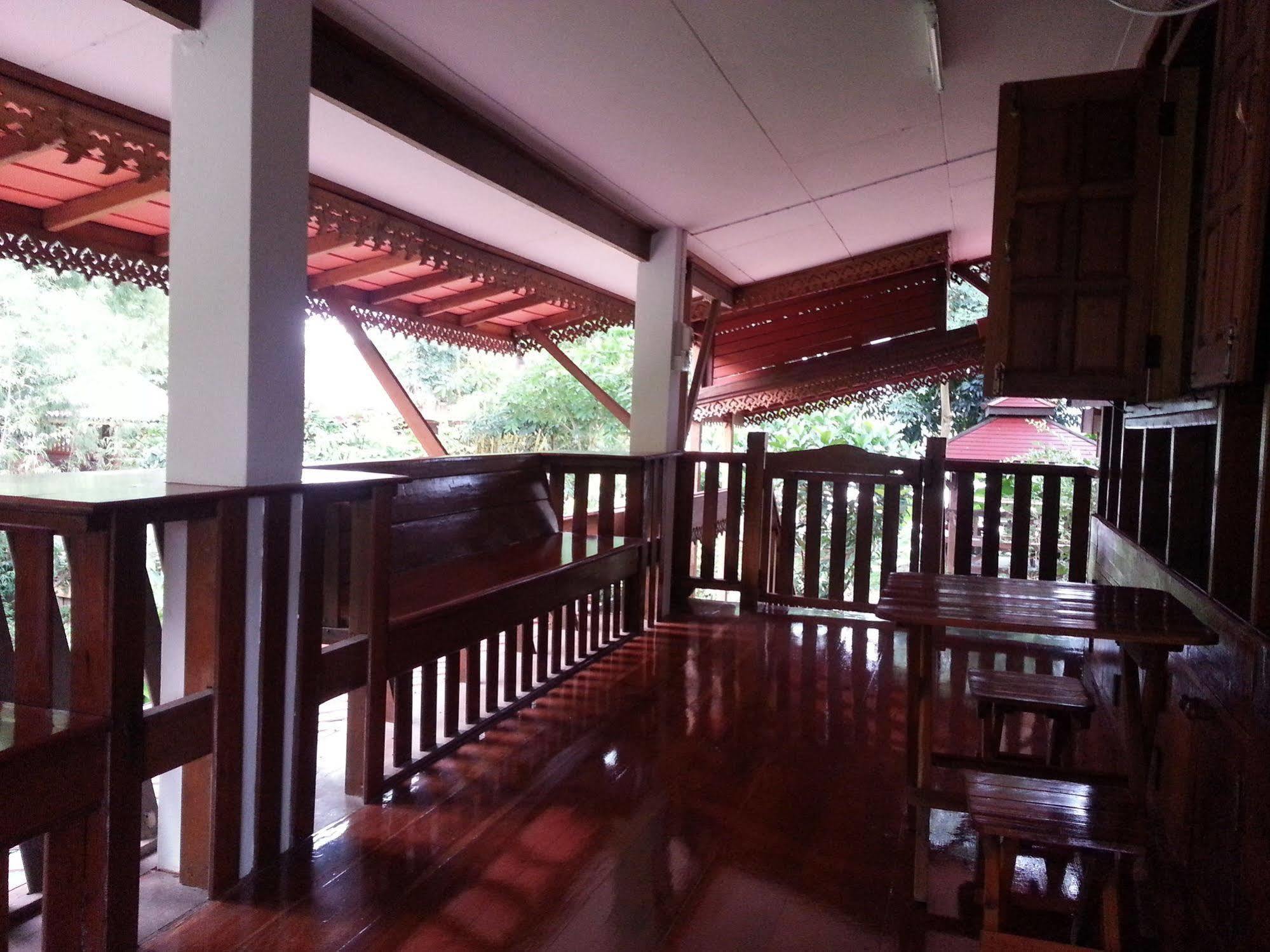 Rim Nam Kong Homestay Pak Chom Екстериор снимка