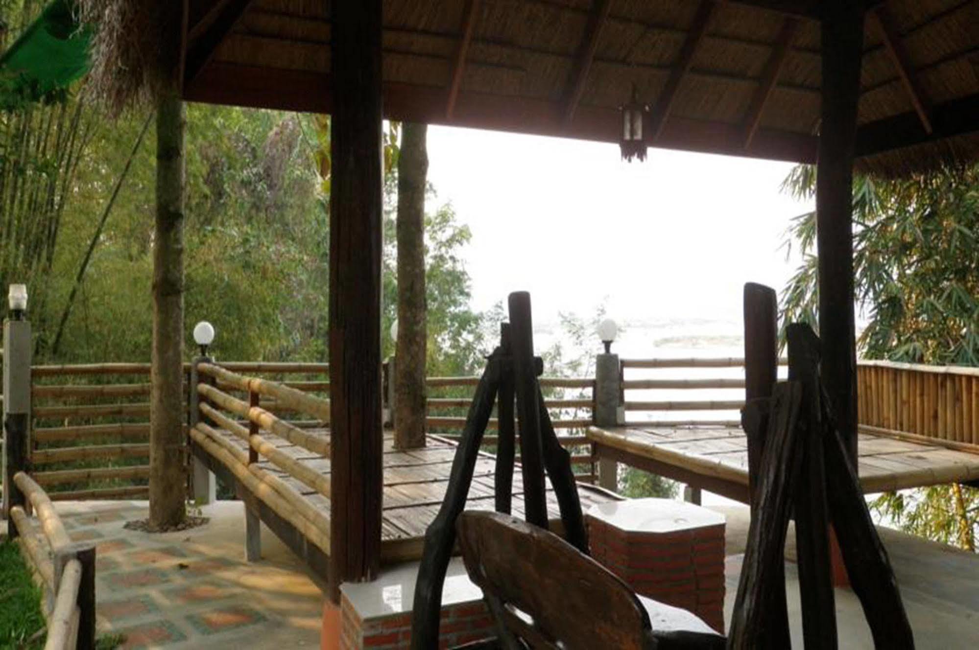 Rim Nam Kong Homestay Pak Chom Екстериор снимка