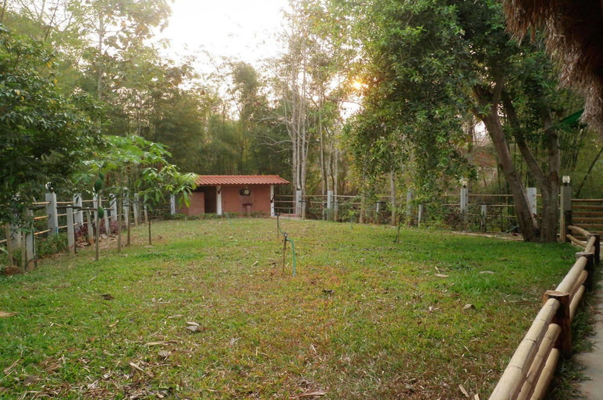 Rim Nam Kong Homestay Pak Chom Екстериор снимка